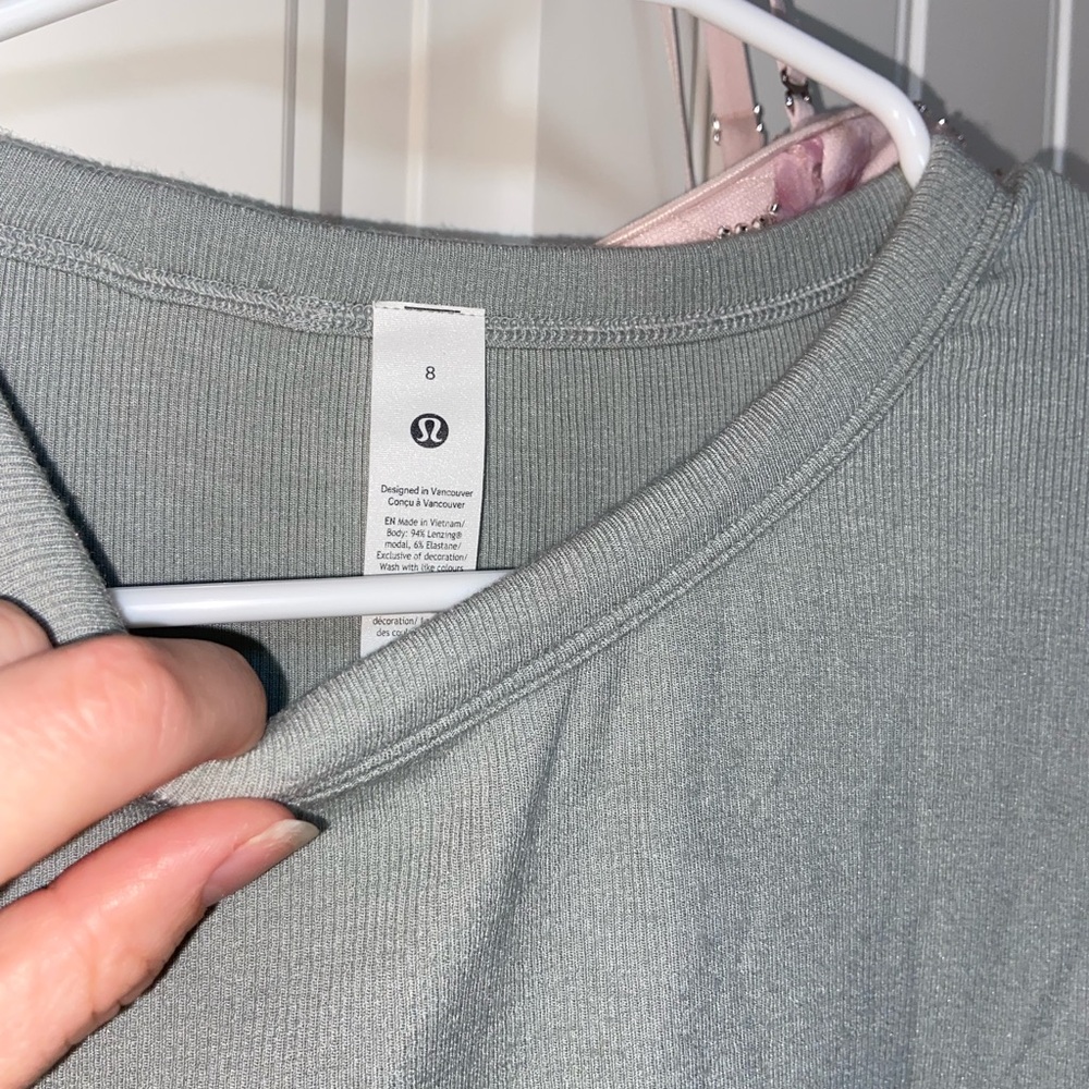 Lululemon Hold Tight Straight-Hem Cropped Long-Sleeve Shirt